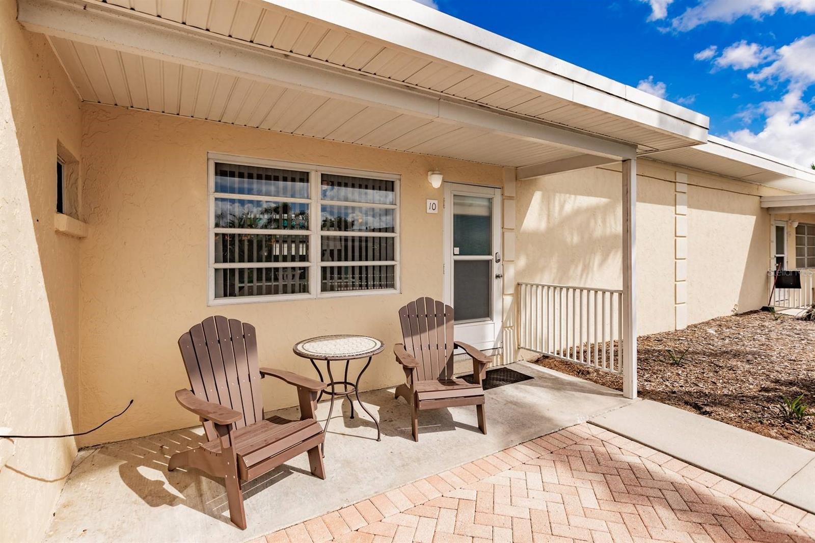 Image 13 of 20 For 6006 Midnight Pass Road 10