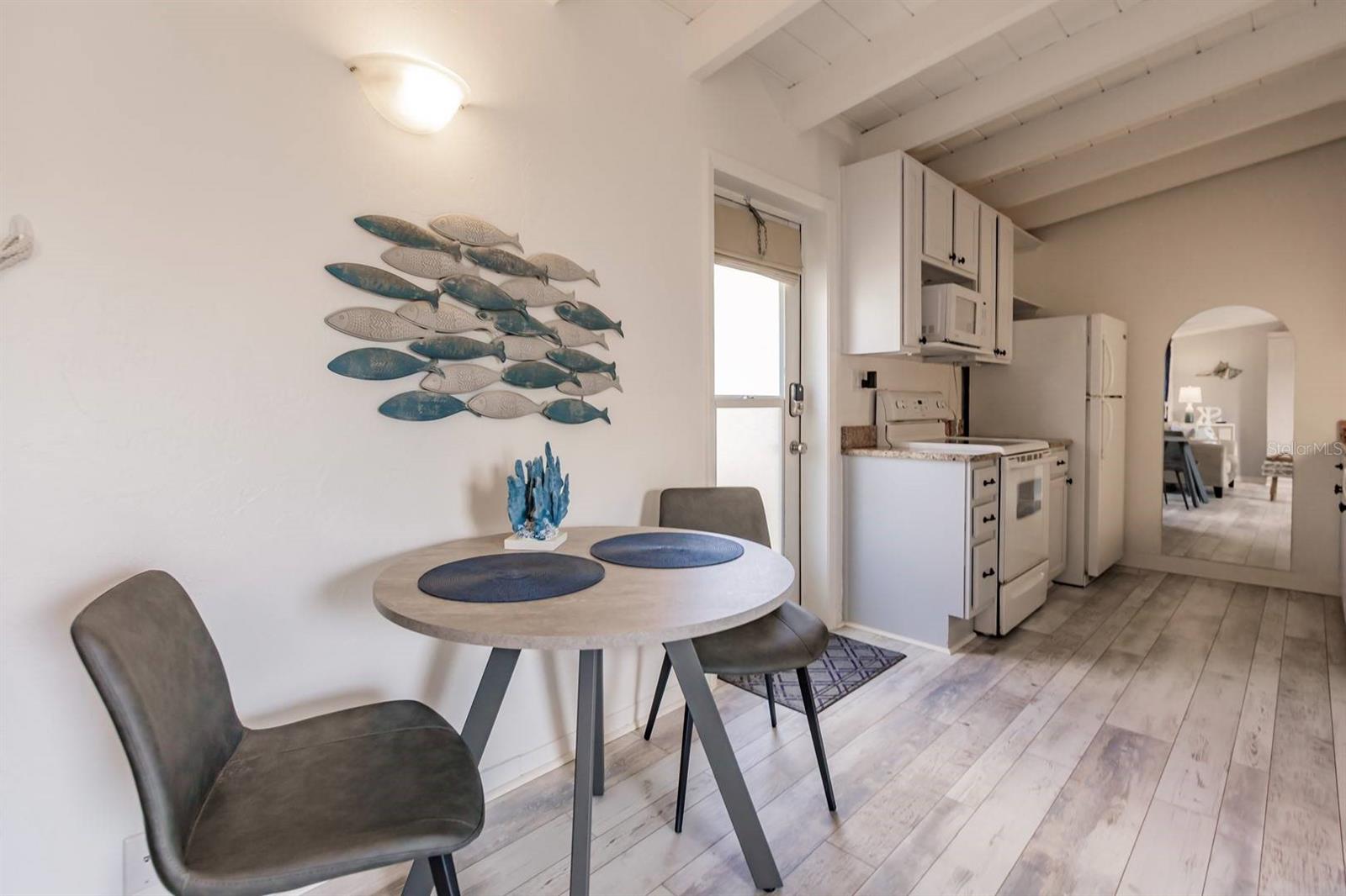 Image 8 of 20 For 6006 Midnight Pass Road 10