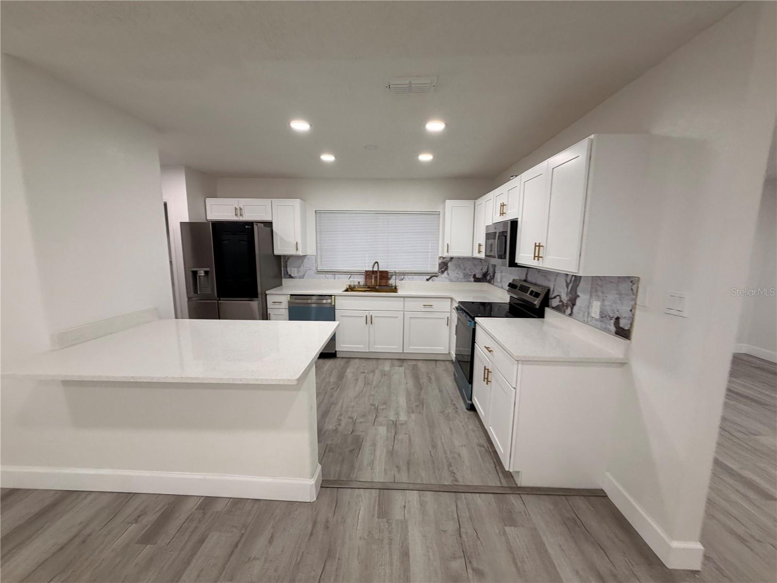 Image 18 of 21 For 7513 Rustic Drive