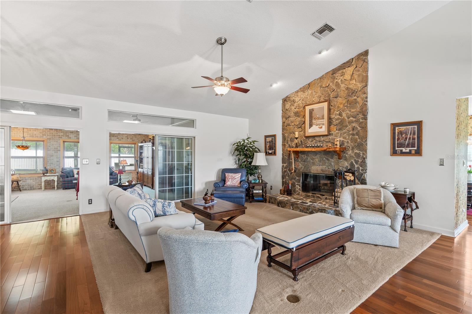 Listing photo id 9 for 12345 Citrus Way