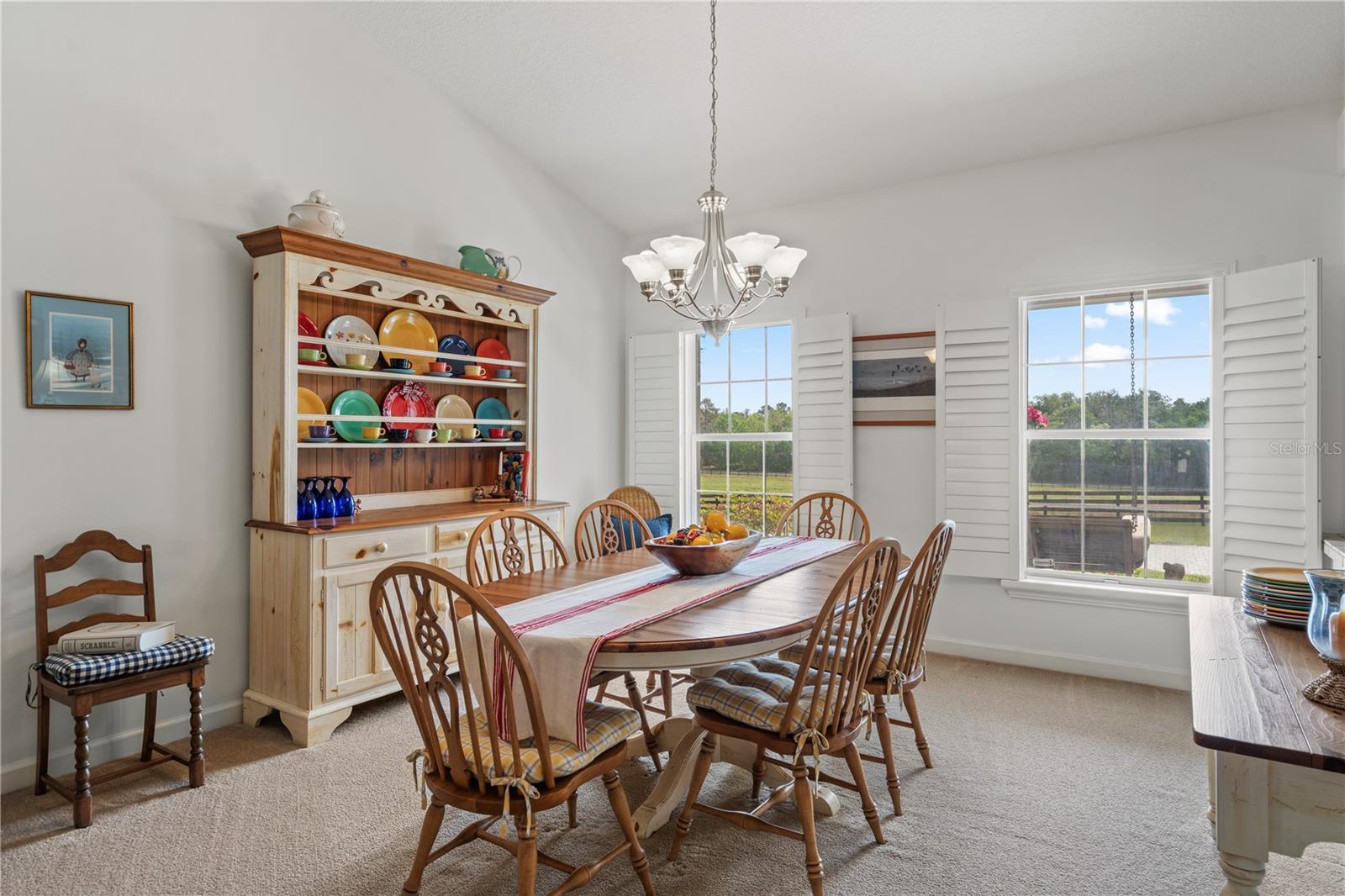 Listing photo id 19 for 12345 Citrus Way