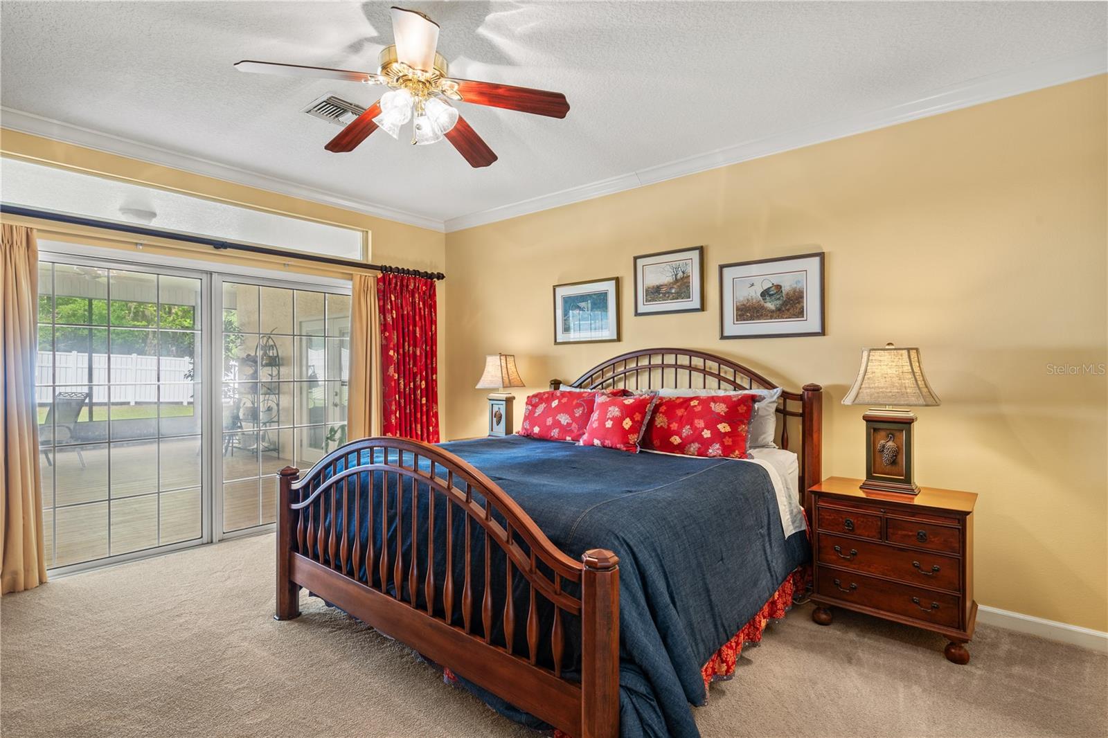 Listing photo id 22 for 12345 Citrus Way