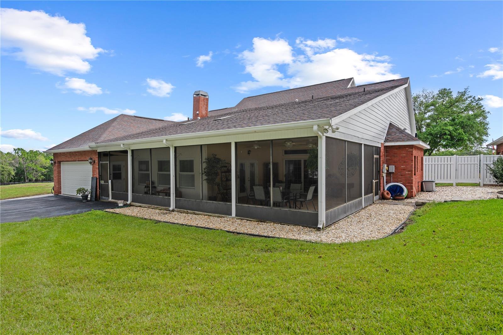 Listing photo id 30 for 12345 Citrus Way