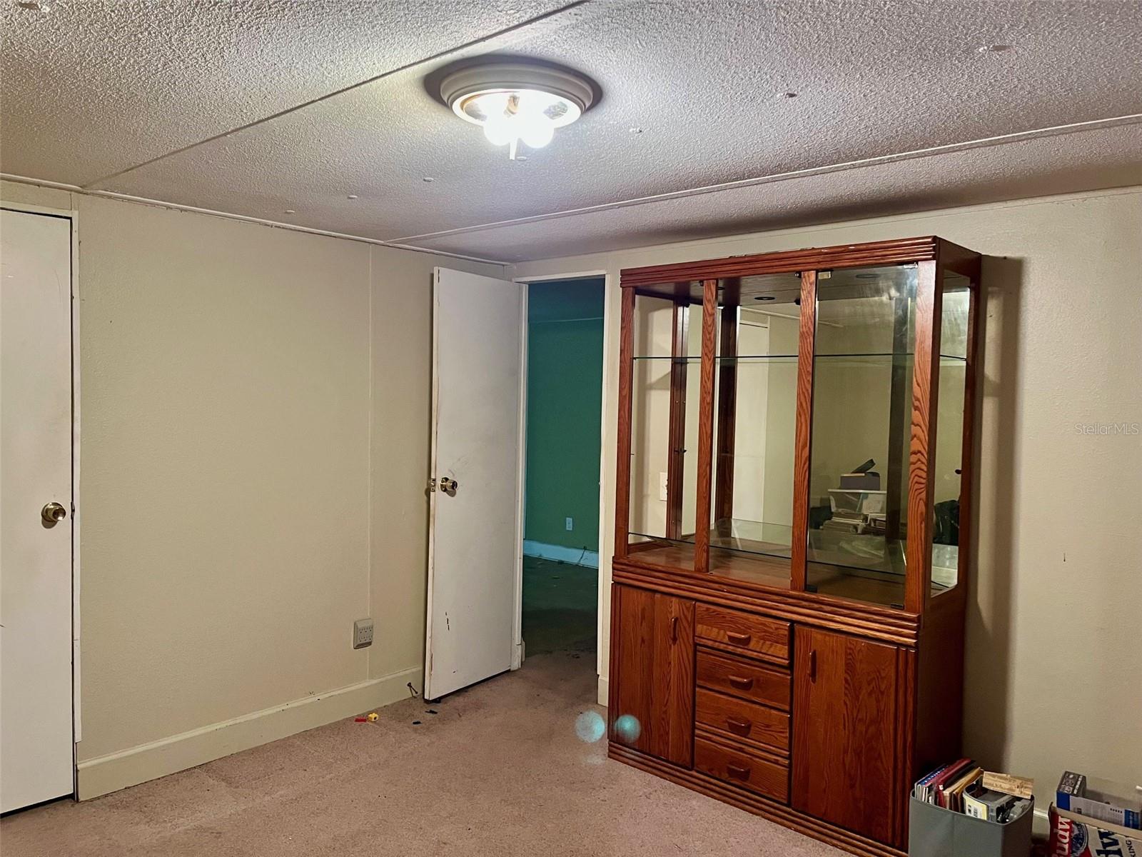 Image 12 of 17 For 9525 Scot Street