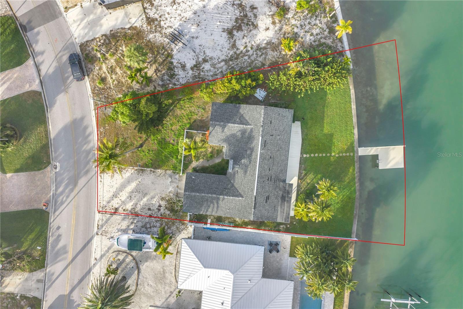 Image 32 of 45 For 380 Belle Point Drive