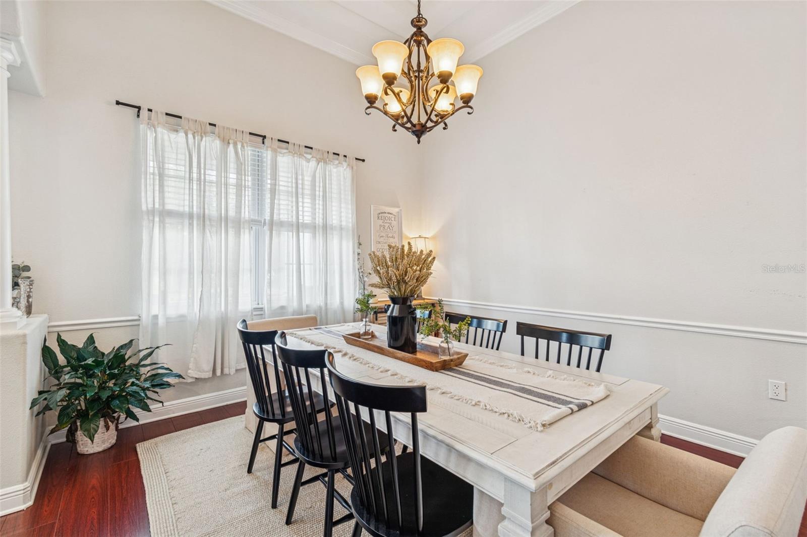 Listing photo id 14 for 3077 Cork Road