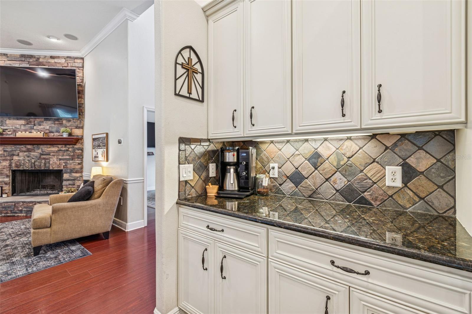 Listing photo id 26 for 3077 Cork Road