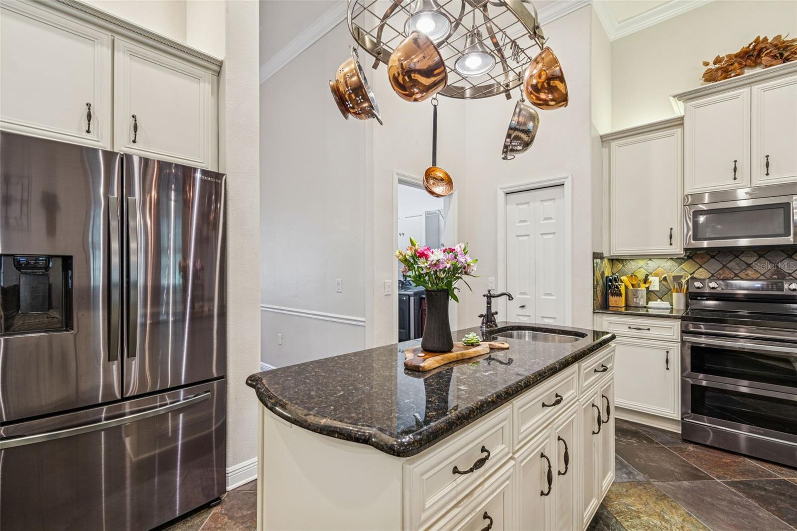 Listing photo id 27 for 3077 Cork Road