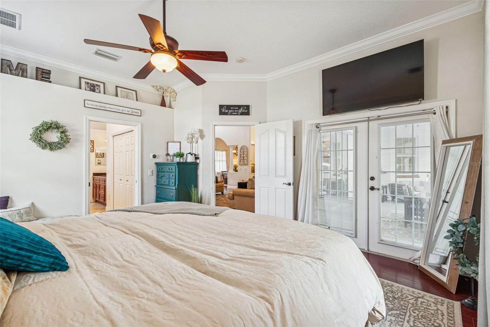 Listing photo id 39 for 3077 Cork Road