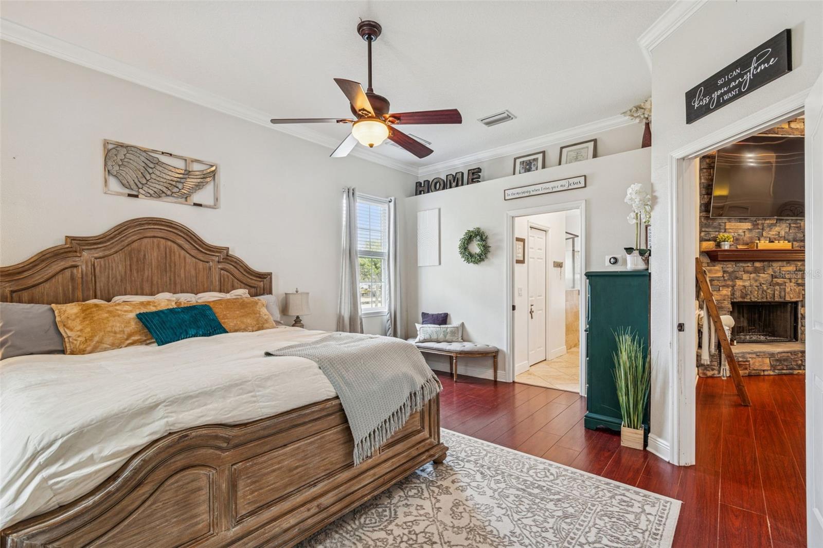 Listing photo id 40 for 3077 Cork Road