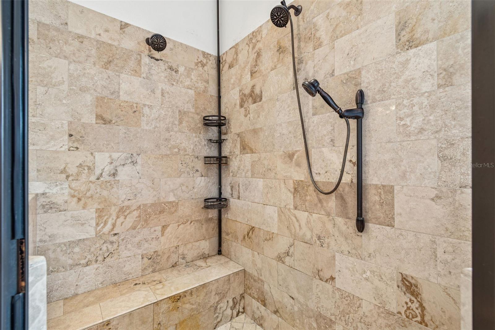 Listing photo id 46 for 3077 Cork Road