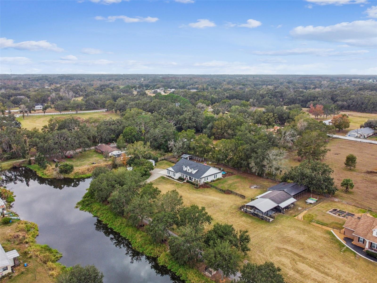 Listing photo id 94 for 3077 Cork Road