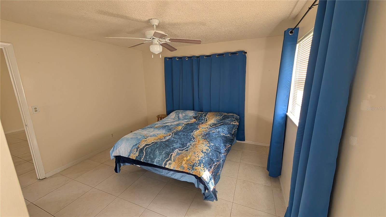 Image 19 of 59 For 438 Bluebird Lane