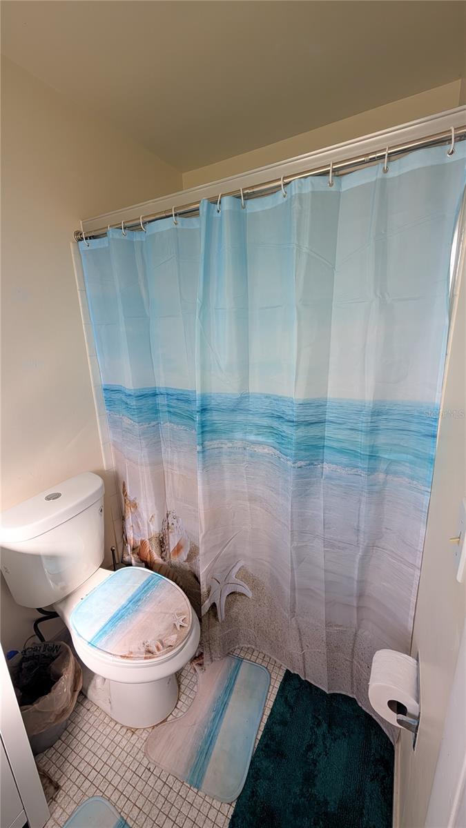 Image 21 of 59 For 438 Bluebird Lane