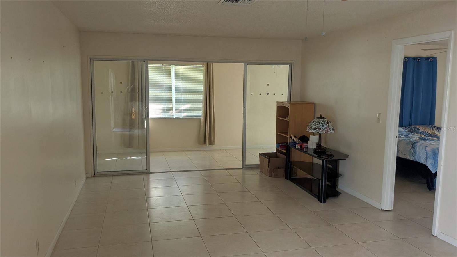 Image 5 of 59 For 438 Bluebird Lane