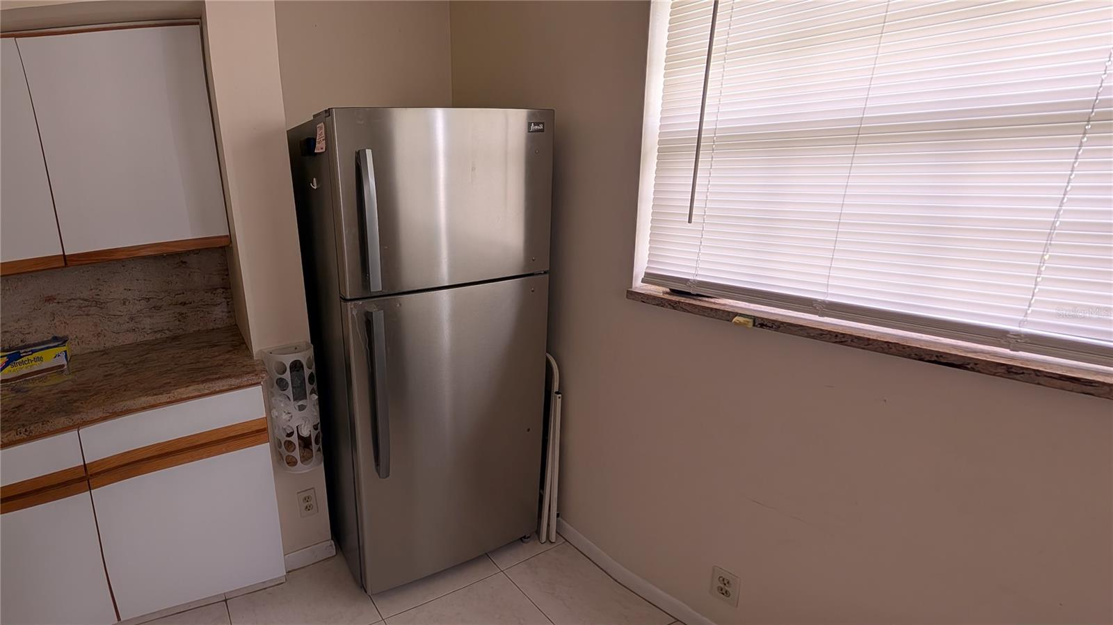 Image 9 of 59 For 438 Bluebird Lane