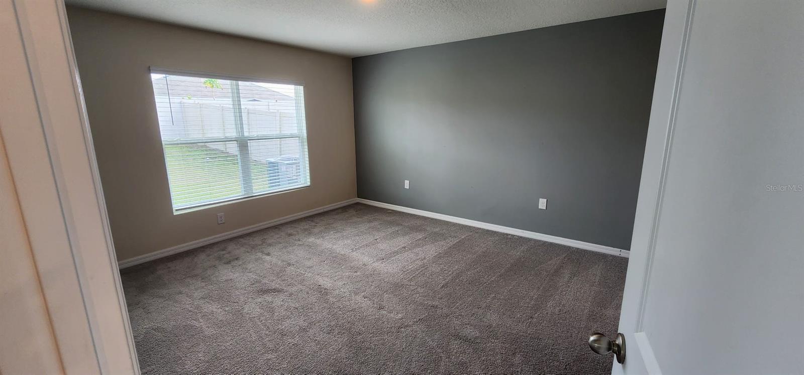 Image 24 of 27 For 16778 Carlton Pond Street