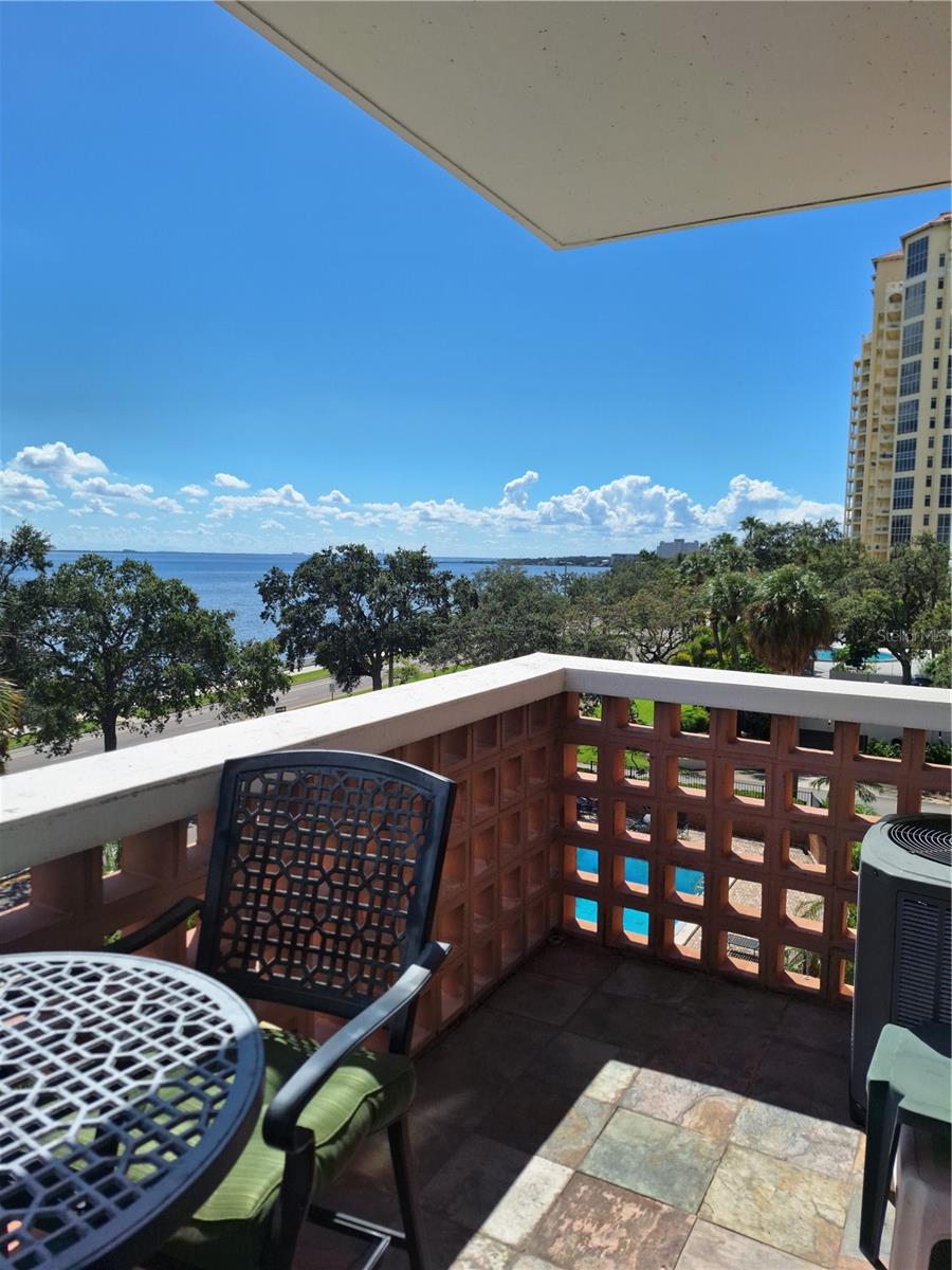 Image 15 of 16 For 4015 Bayshore Boulevard 4a