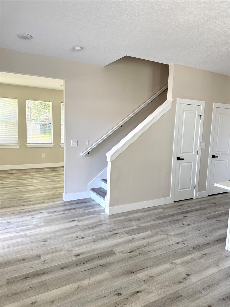 Image 6 of 14 For 6900 Dartmouth Avenue N