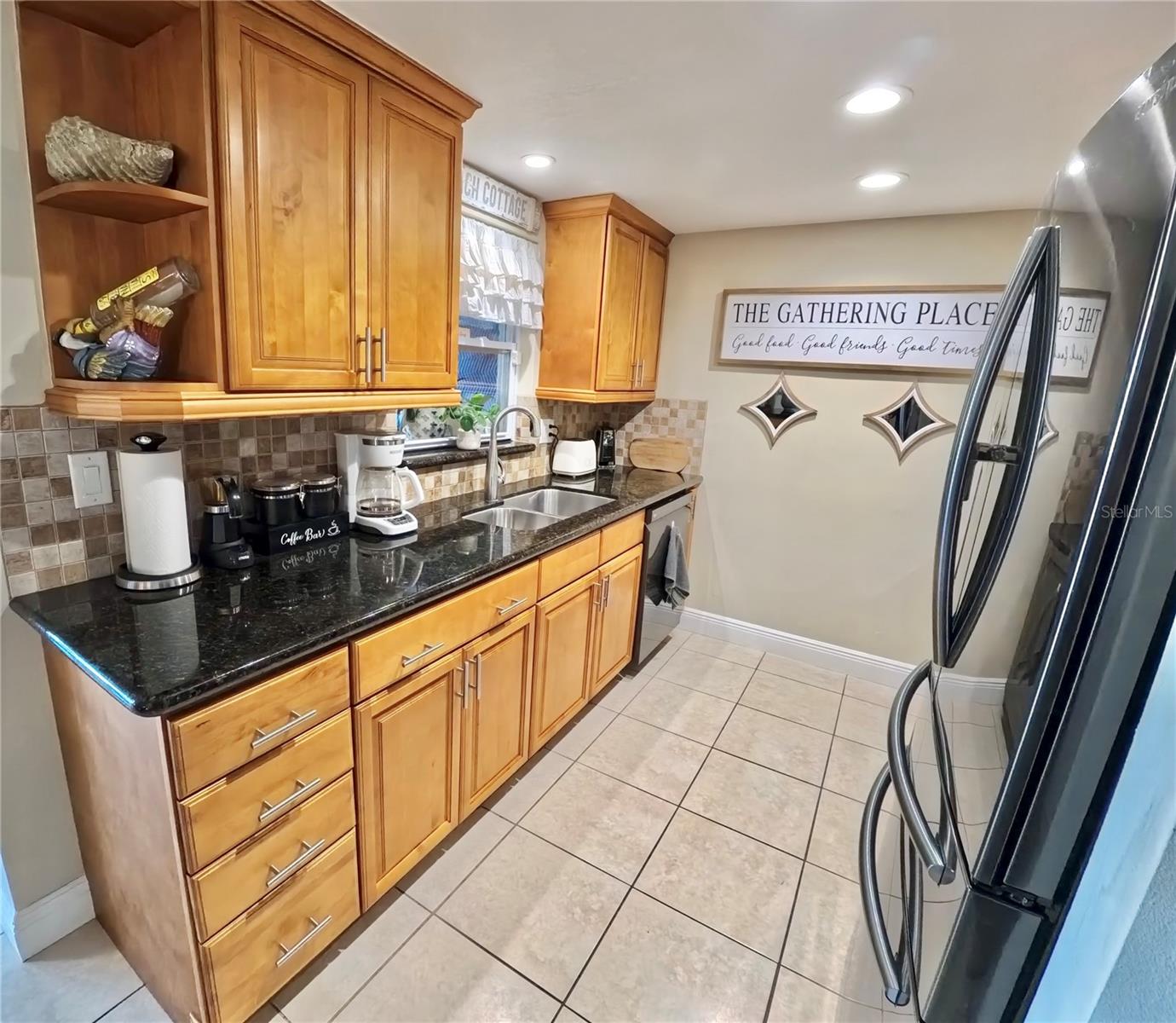 Listing photo id 18 for 12804 2nd Isle