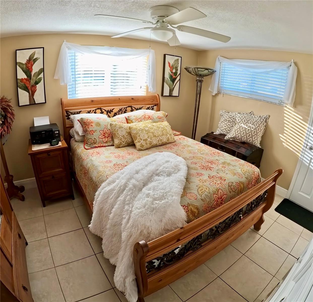 Listing photo id 24 for 12804 2nd Isle