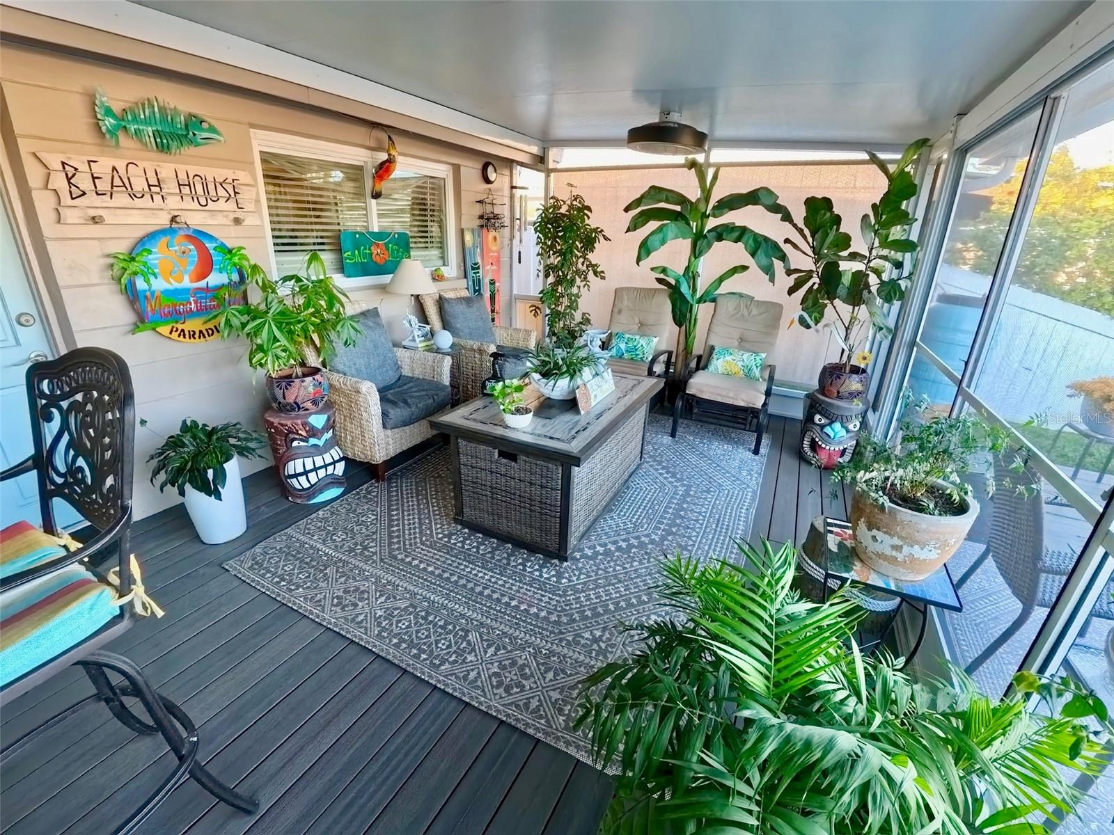 Listing photo id 37 for 12804 2nd Isle