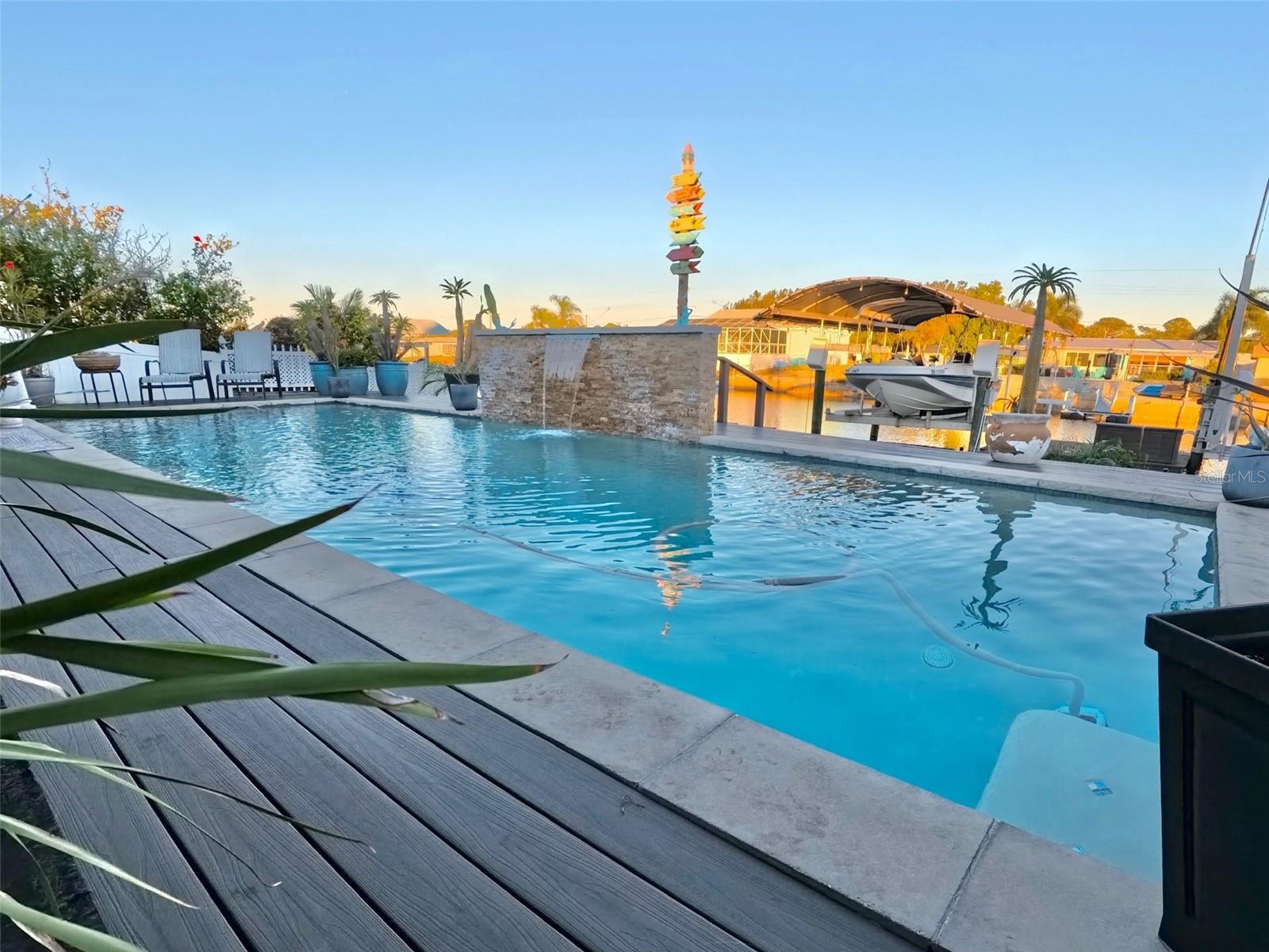 Listing photo id 44 for 12804 2nd Isle