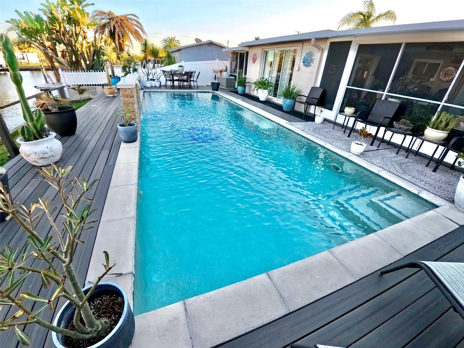 Listing photo id 45 for 12804 2nd Isle