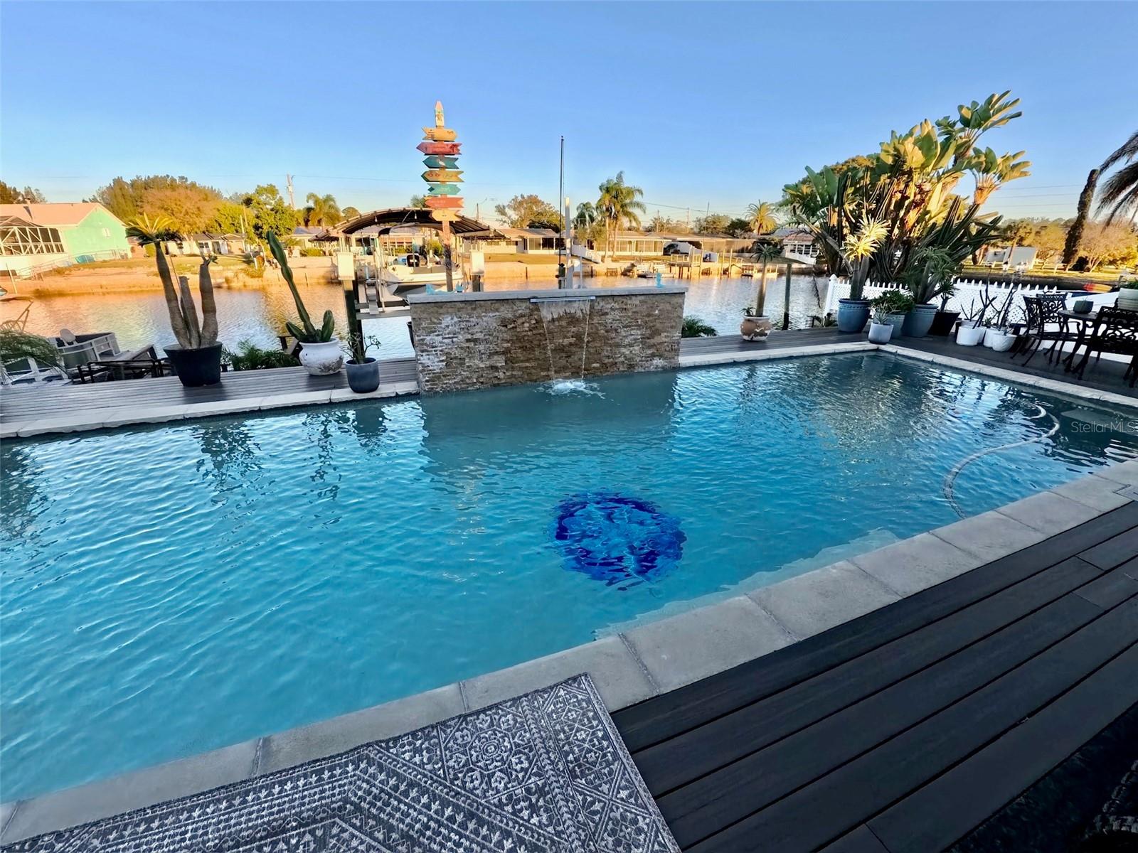 Listing photo id 50 for 12804 2nd Isle