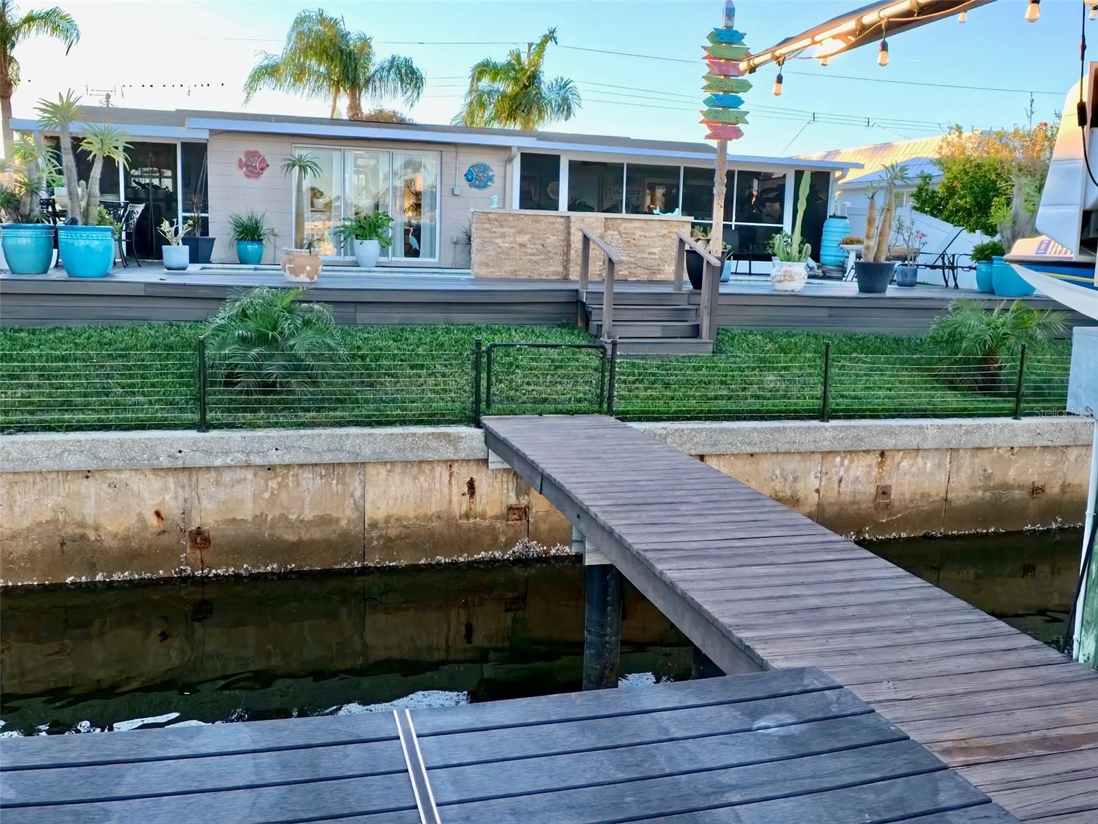 Listing photo id 64 for 12804 2nd Isle