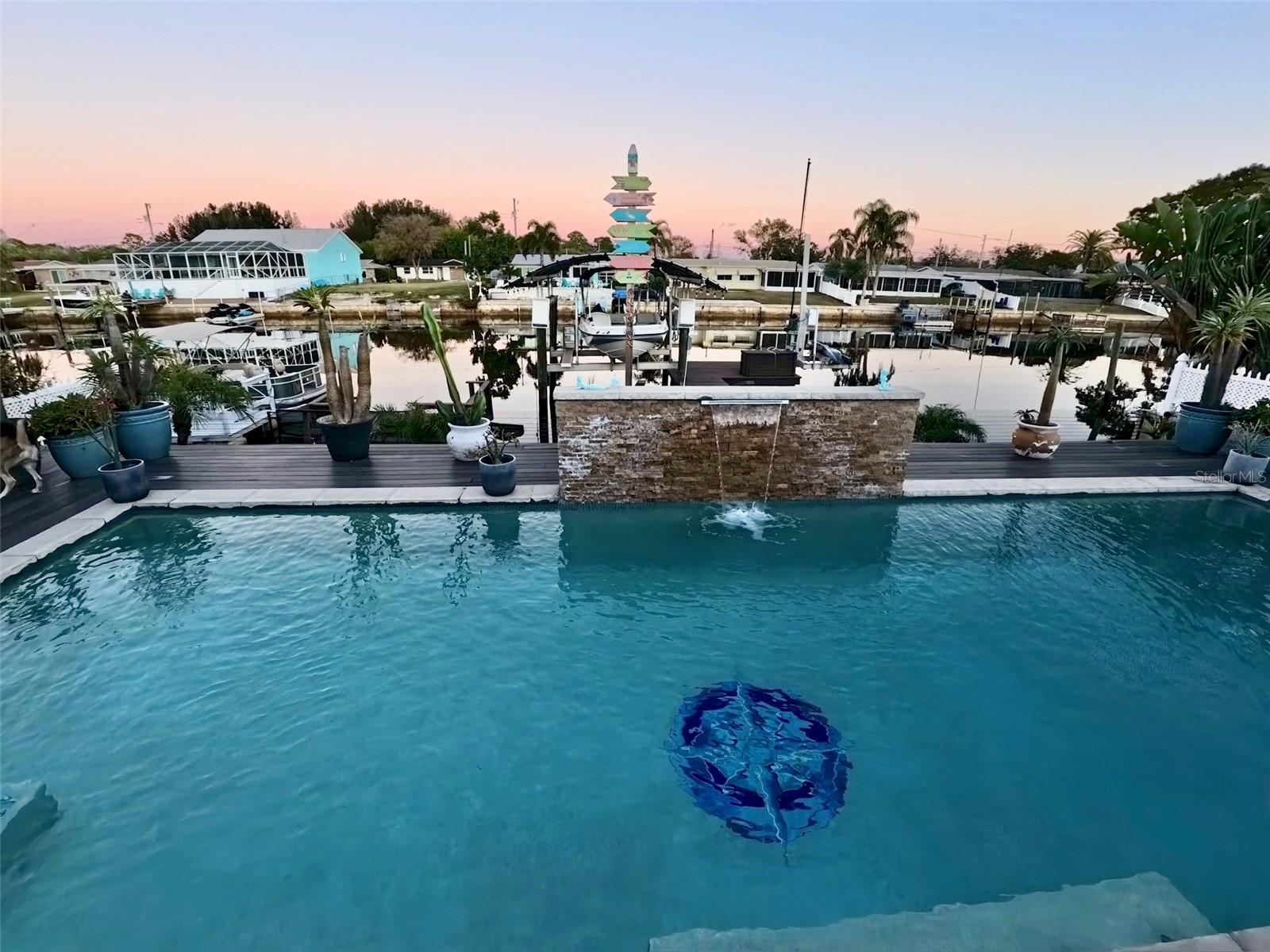 Listing photo id 73 for 12804 2nd Isle