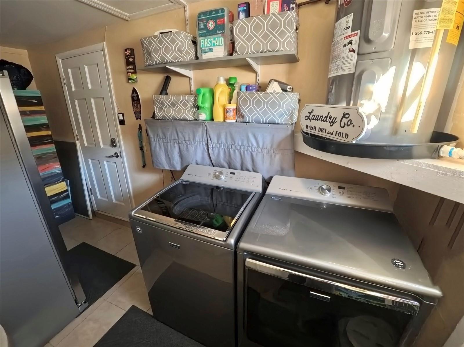 Listing photo id 84 for 12804 2nd Isle