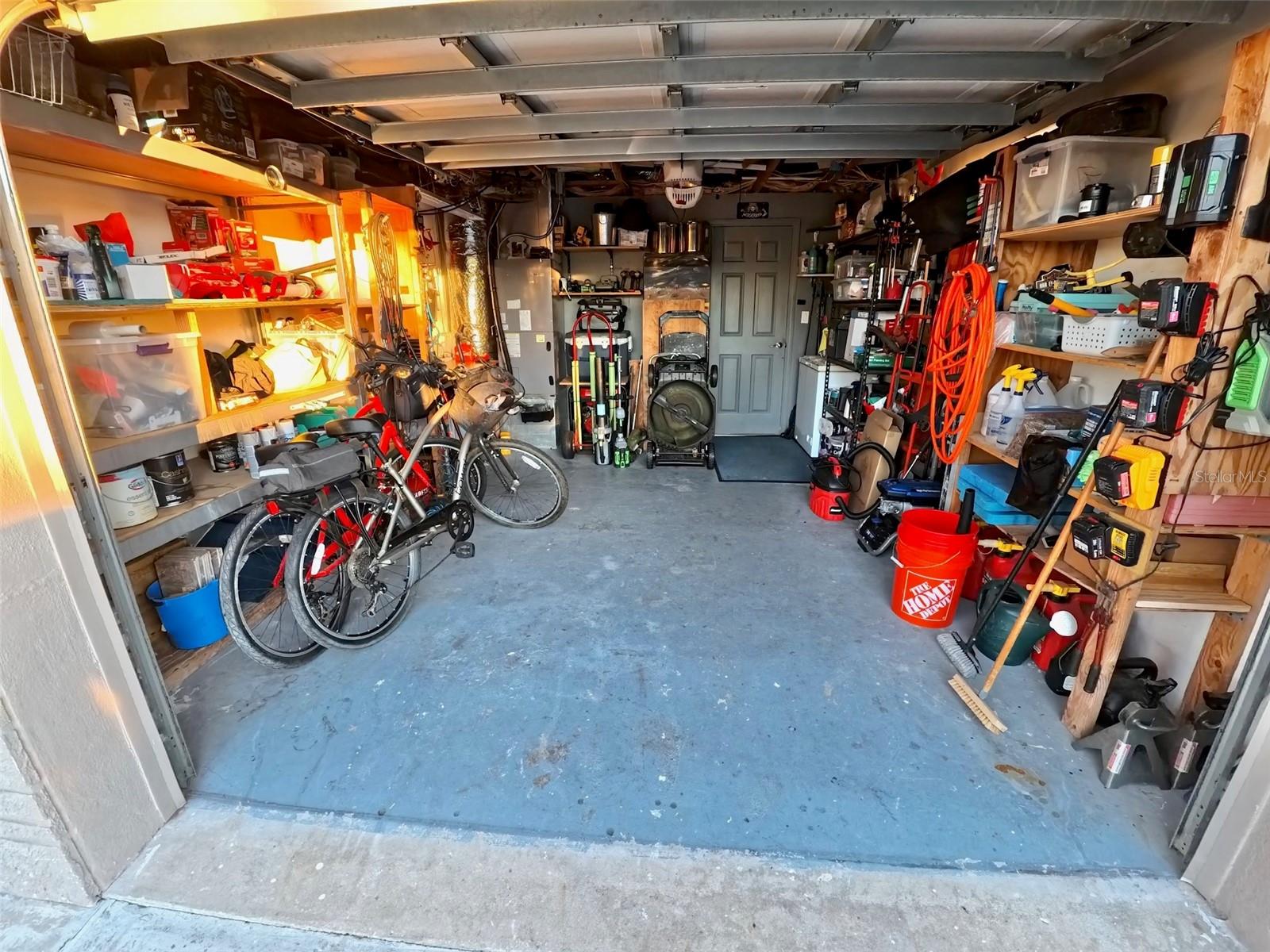 Listing photo id 85 for 12804 2nd Isle