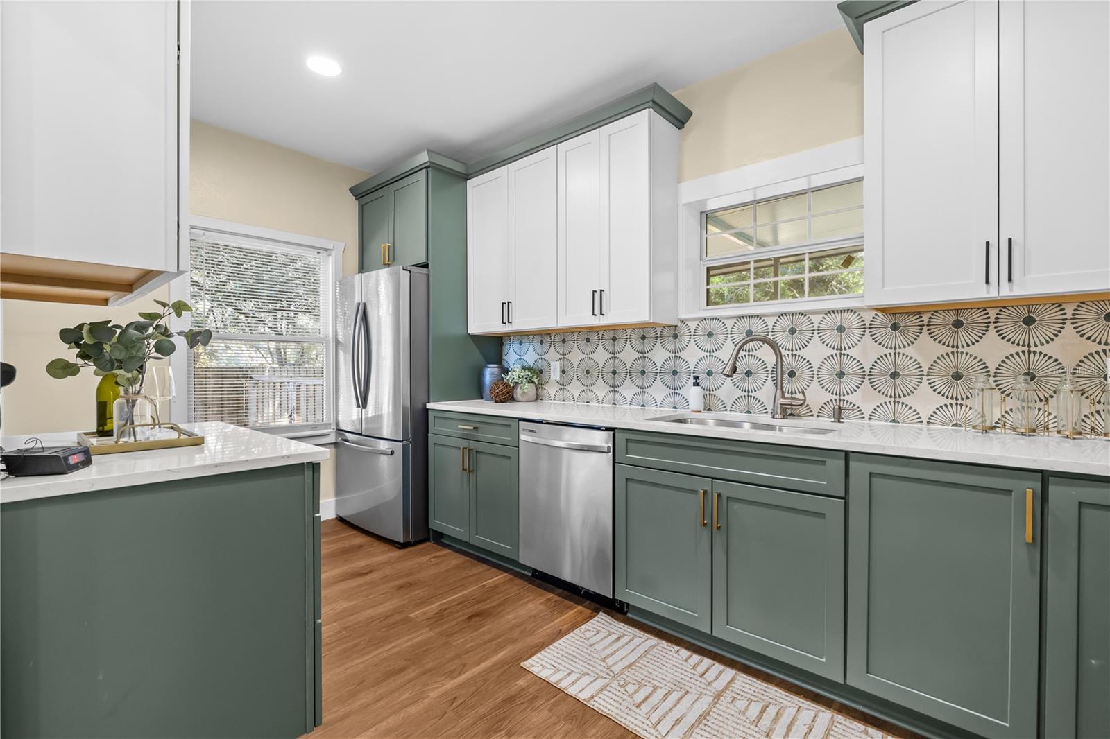 Image 17 of 43 For 5806 9th Street