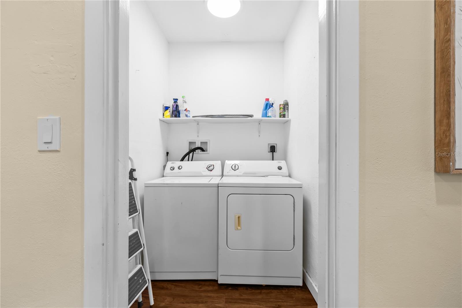 Image 22 of 43 For 5806 9th Street