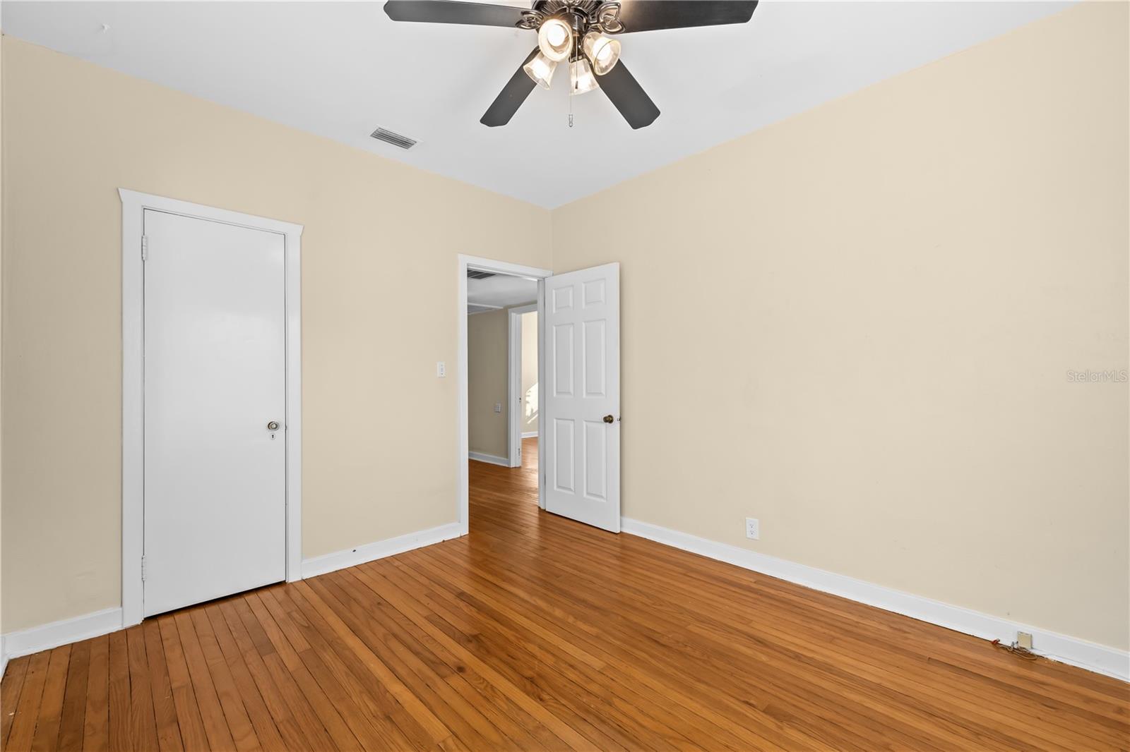 Image 30 of 43 For 5806 9th Street