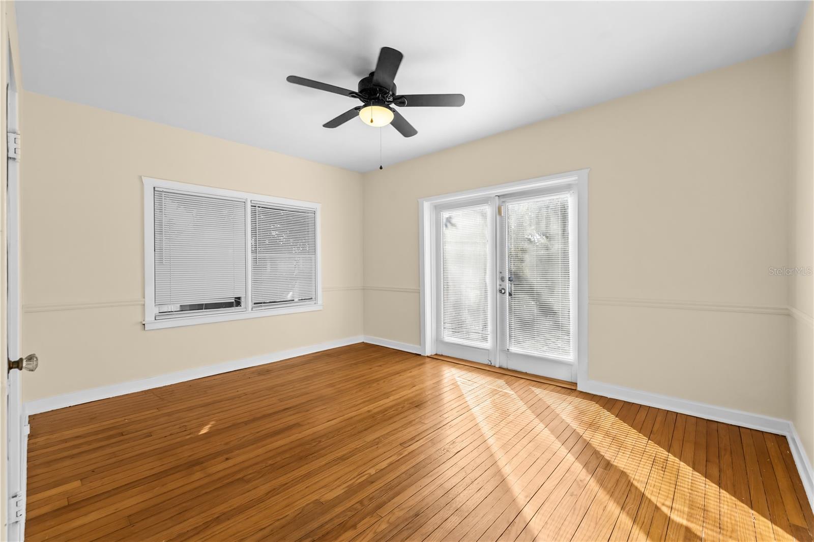 Image 33 of 43 For 5806 9th Street