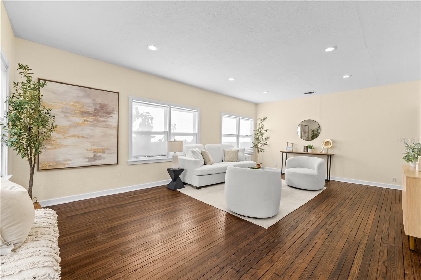 Image 5 of 43 For 5806 9th Street