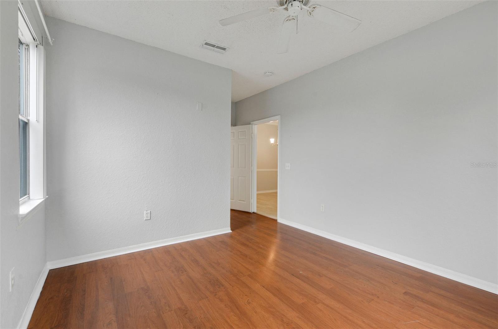 Image 19 of 25 For 18001 Richmond Place Drive 1112