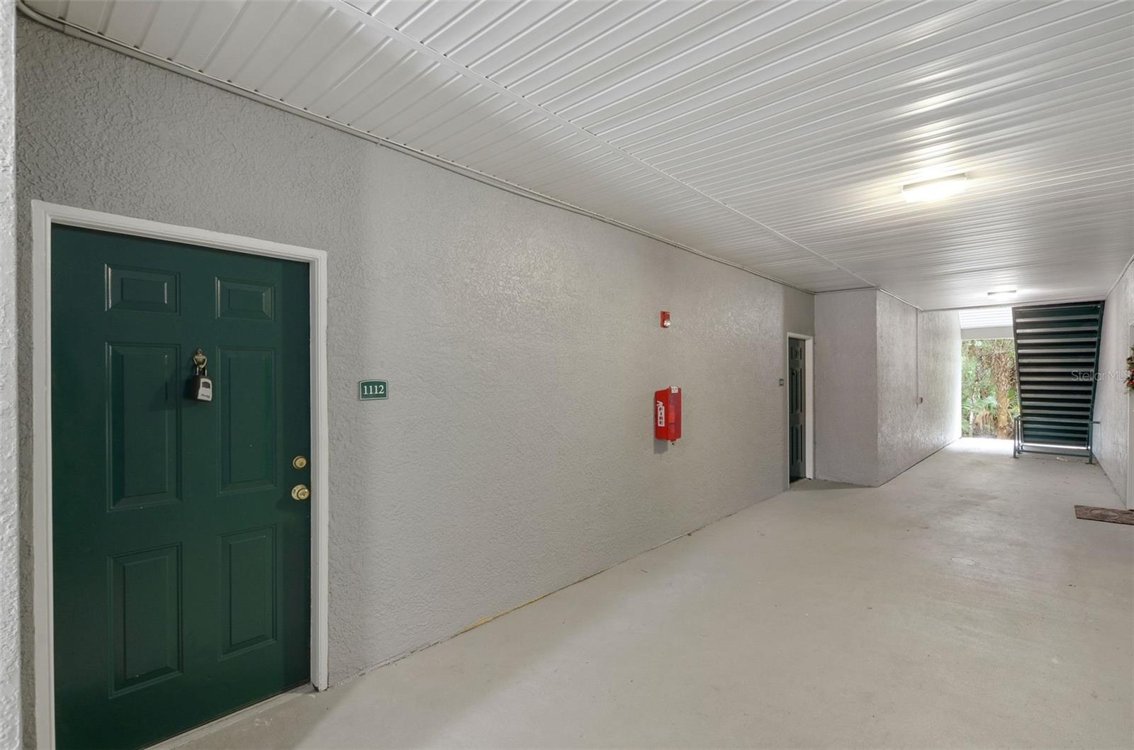 Image 3 of 25 For 18001 Richmond Place Drive 1112