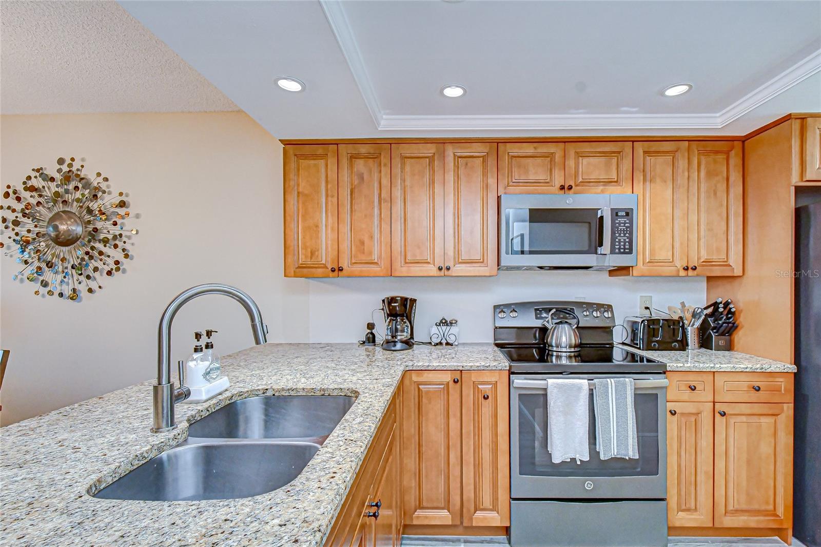 Image 12 of 57 For 9860 62nd Terrace N 1035