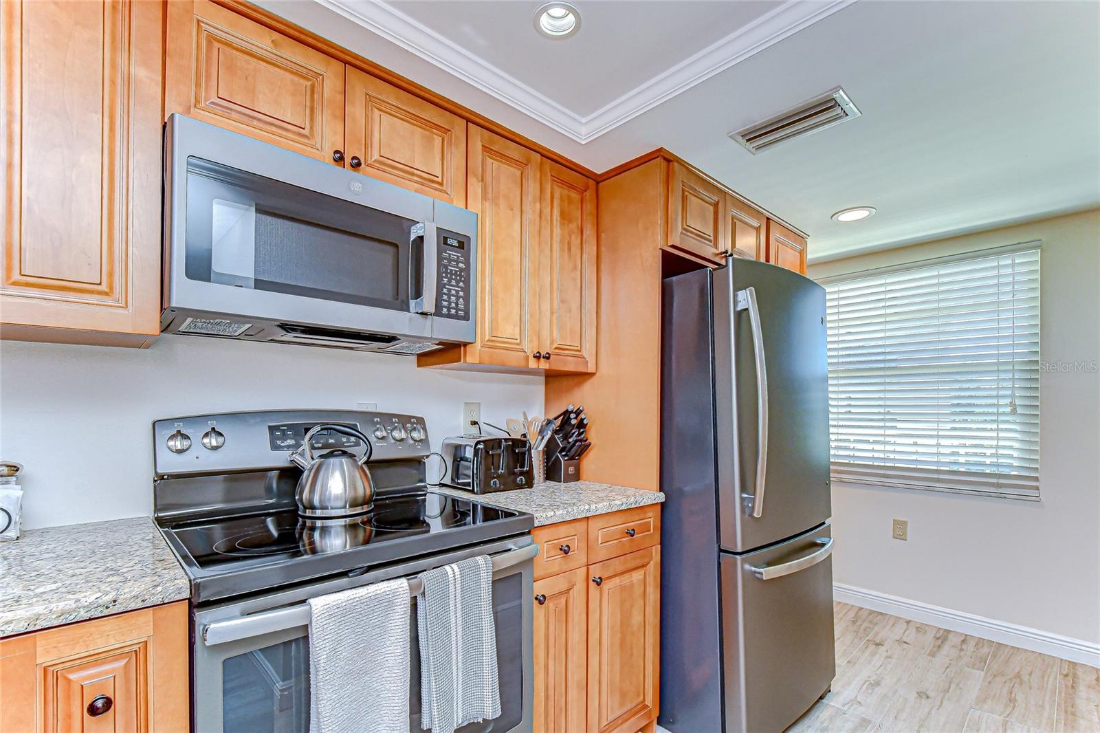 Image 13 of 57 For 9860 62nd Terrace N 1035