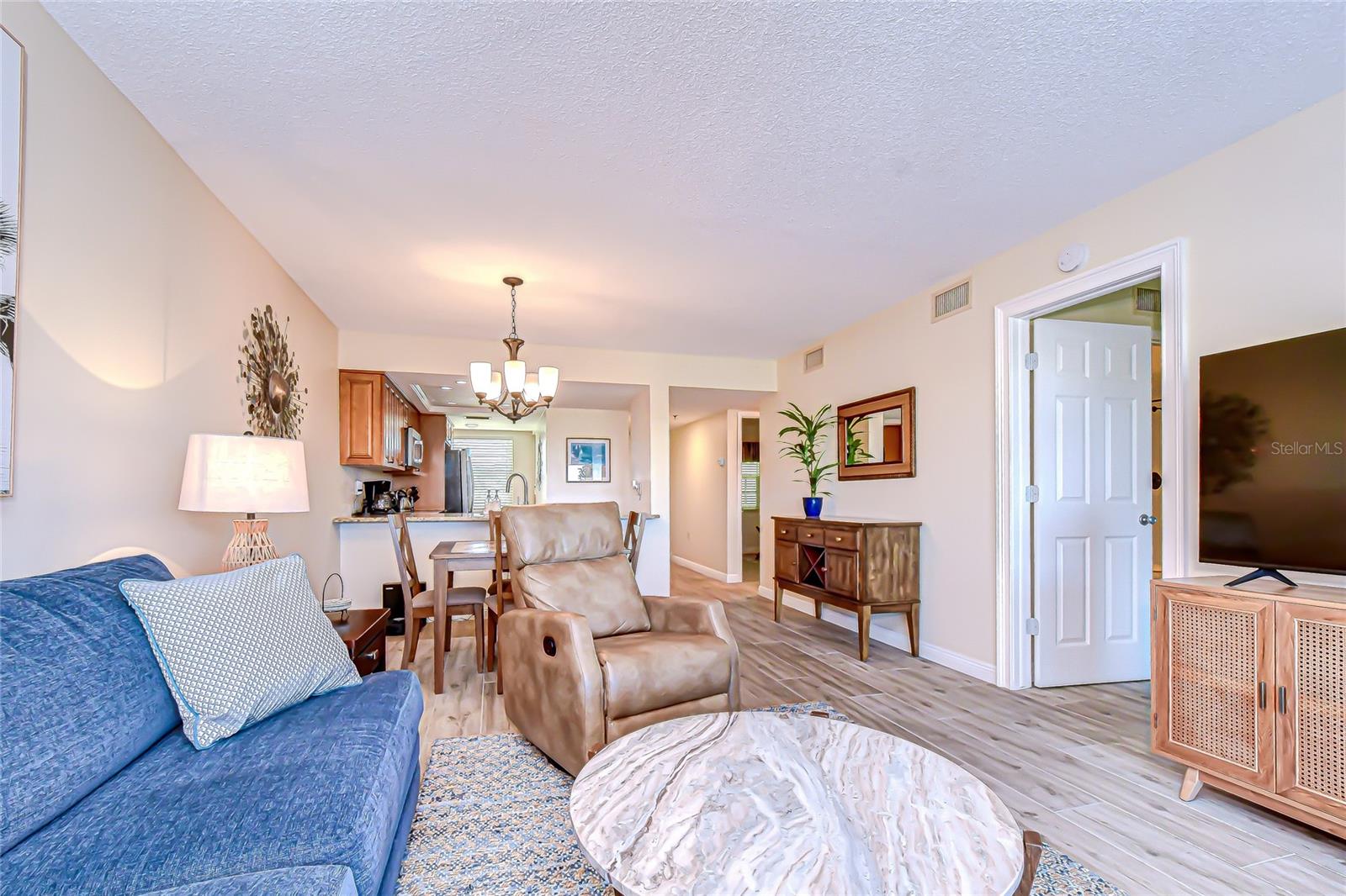 Image 21 of 57 For 9860 62nd Terrace N 1035