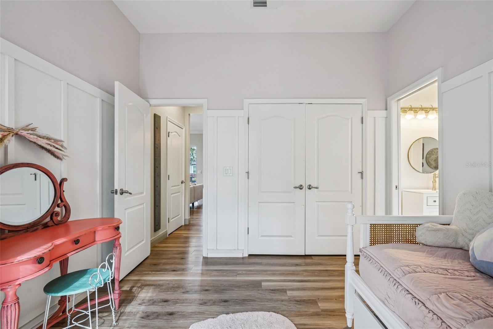 Image 45 of 99 For 11325 Hidden Valley Lane