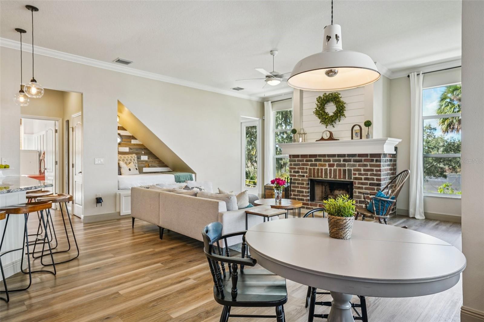 Image 5 of 99 For 11325 Hidden Valley Lane