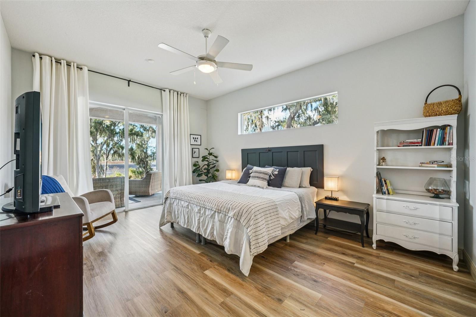 Image 60 of 99 For 11325 Hidden Valley Lane