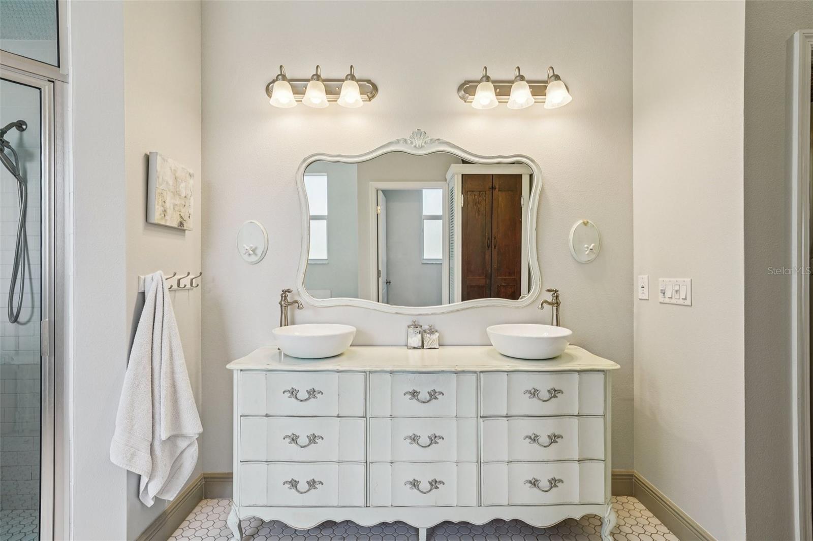 Image 70 of 99 For 11325 Hidden Valley Lane