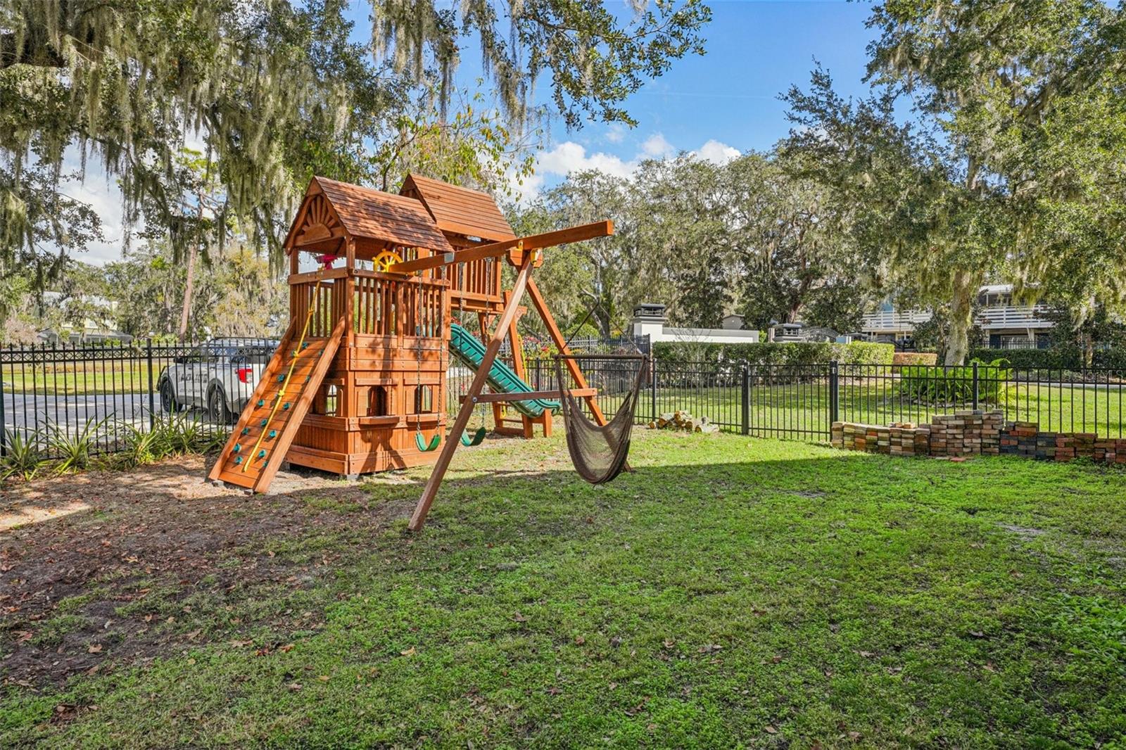 Image 75 of 99 For 11325 Hidden Valley Lane