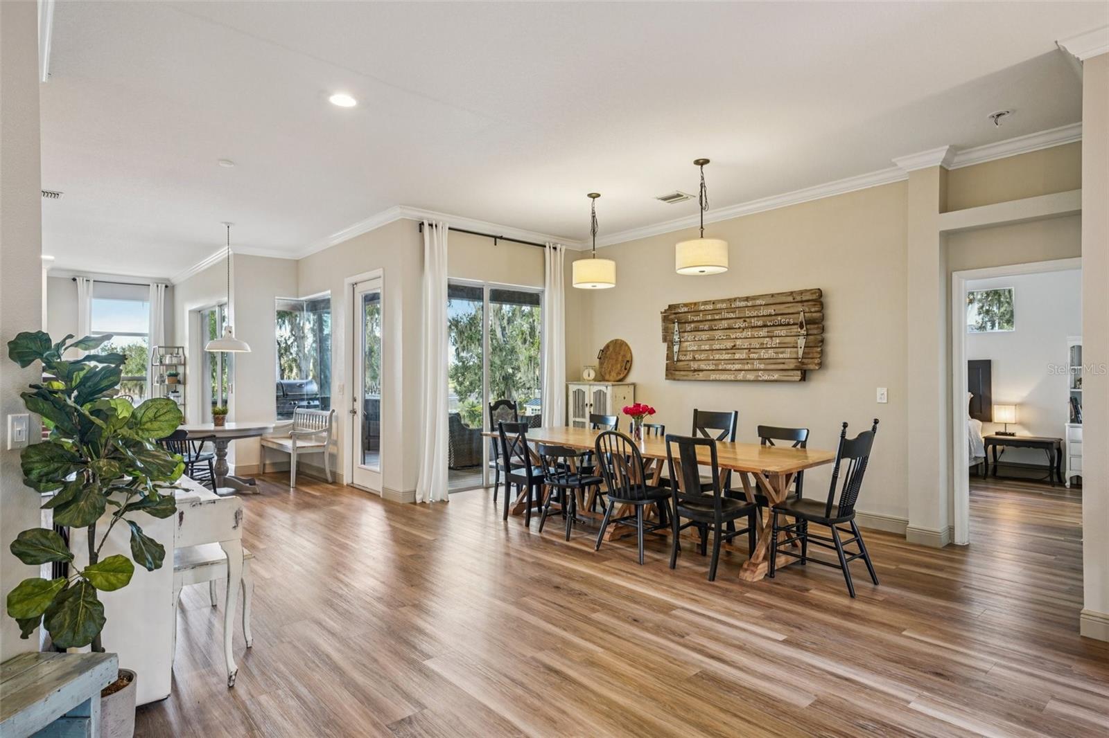 Image 8 of 99 For 11325 Hidden Valley Lane