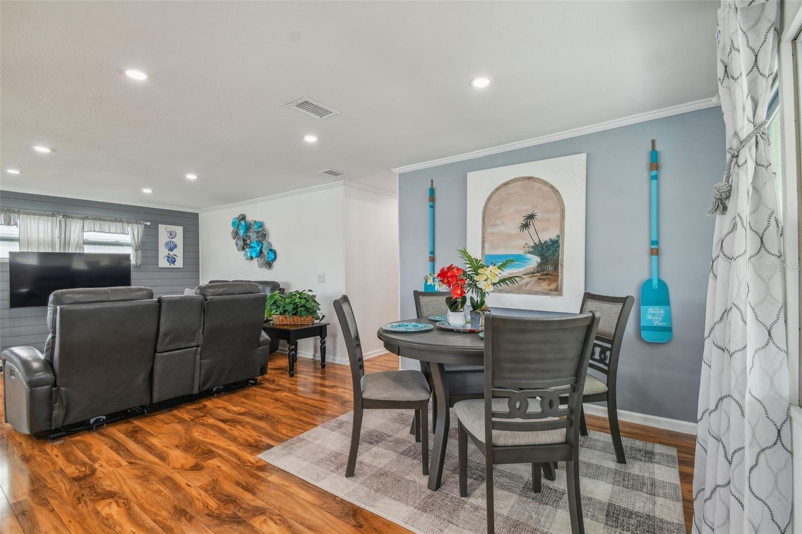 Image 13 of 67 For 10232 Paradise Drive 193